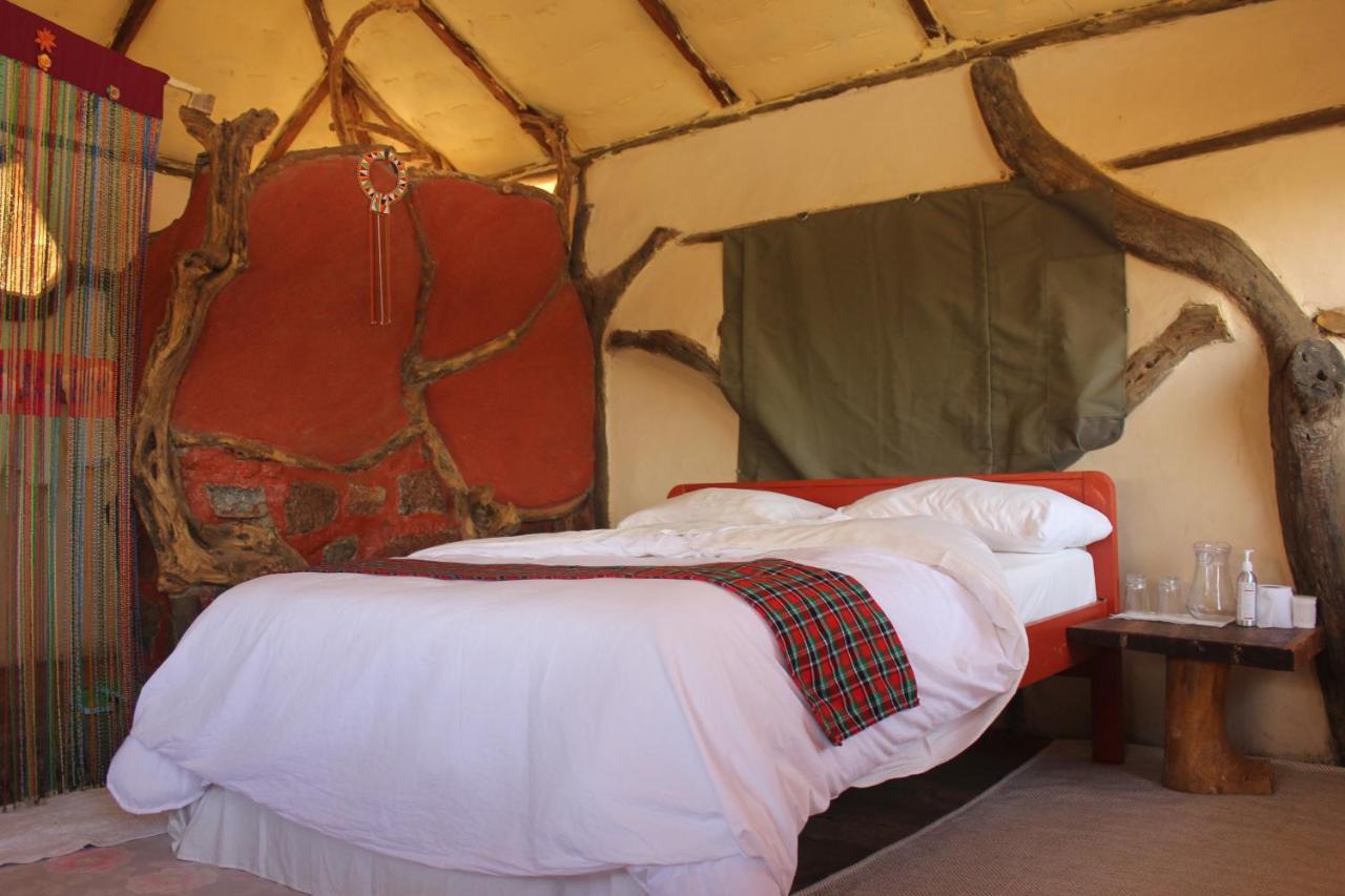 Lion'S Cave Camp, Samburu Villa Archers Post Exterior photo