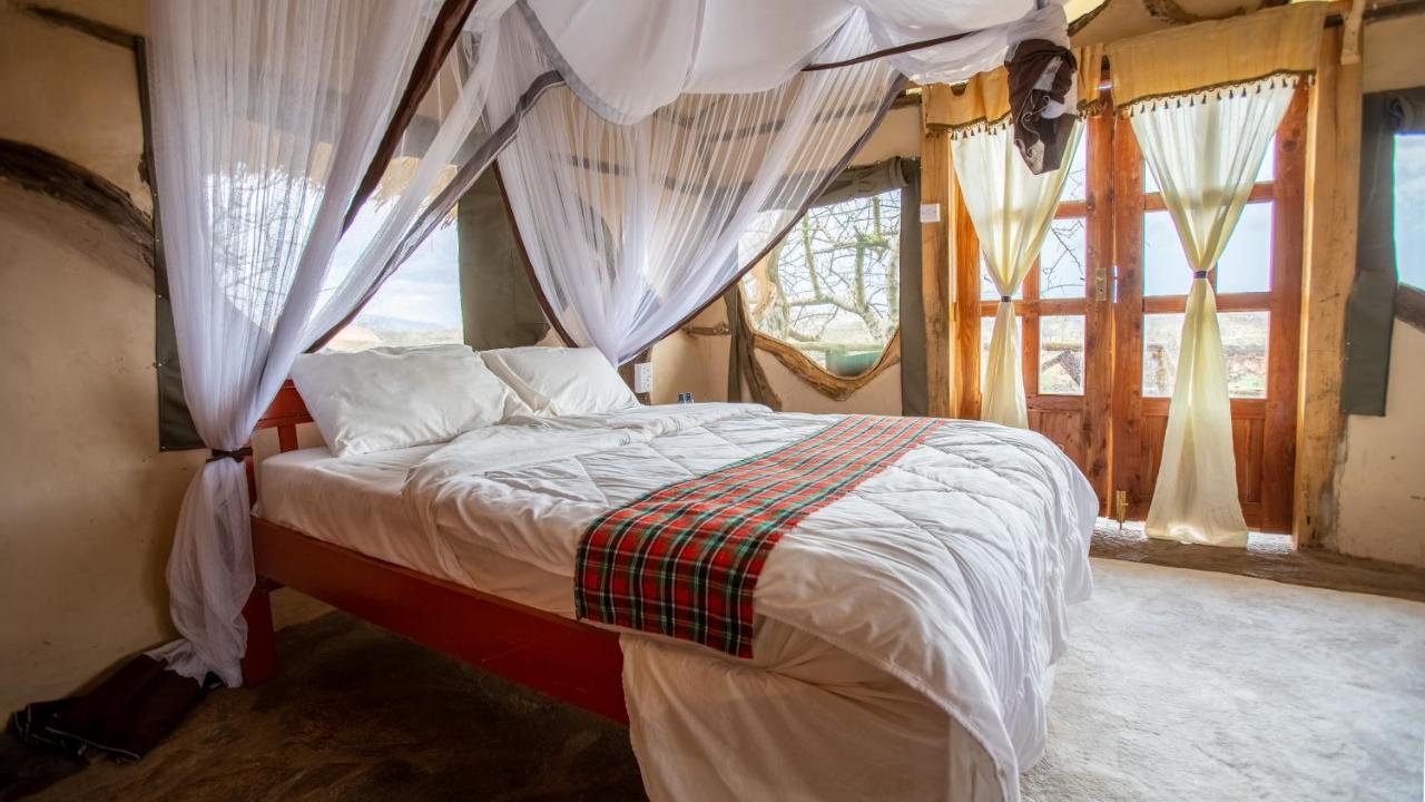 Lion'S Cave Camp, Samburu Villa Archers Post Exterior photo