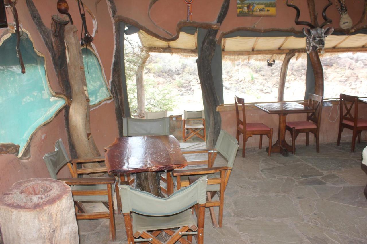 Lion'S Cave Camp, Samburu Villa Archers Post Exterior photo