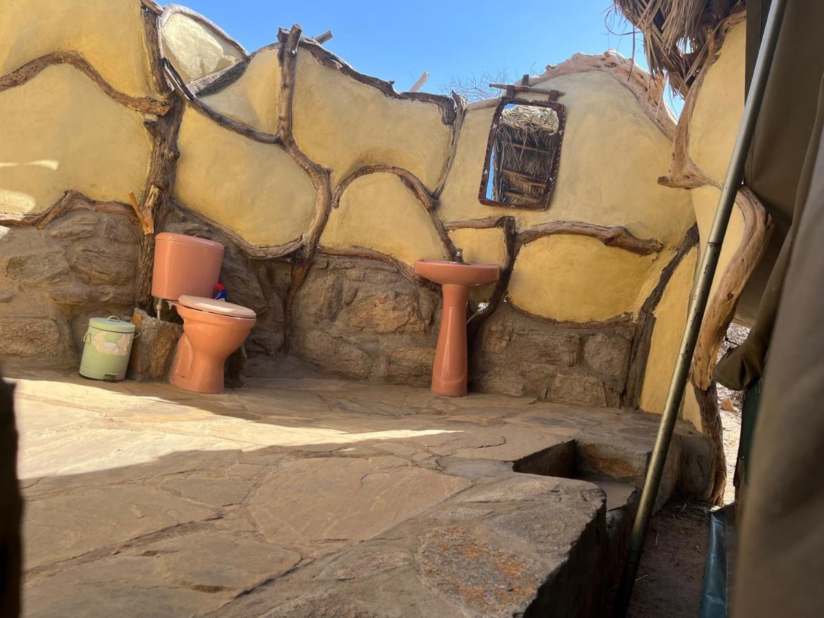 Lion'S Cave Camp, Samburu Villa Archers Post Exterior photo