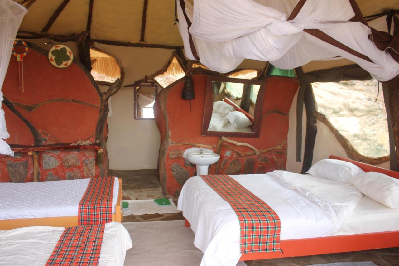 Lion'S Cave Camp, Samburu Villa Archers Post Exterior photo